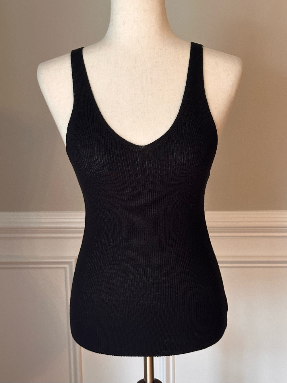 Double Zero Black Knit Tank Top size Small